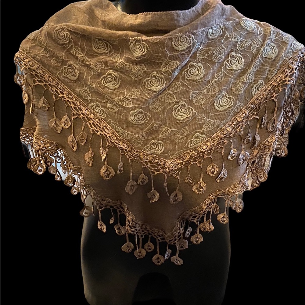 Lightweight laced floral shawl